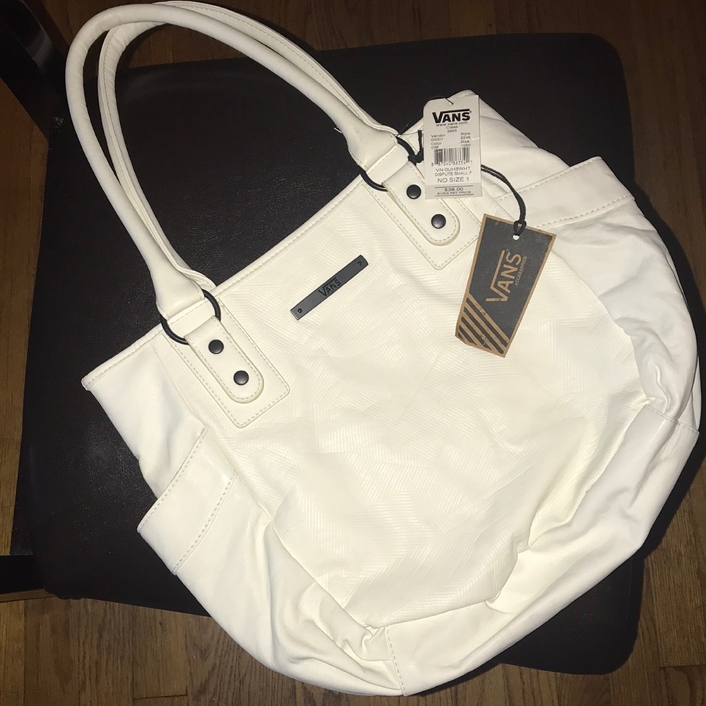 Woman Vans shoulder bag.